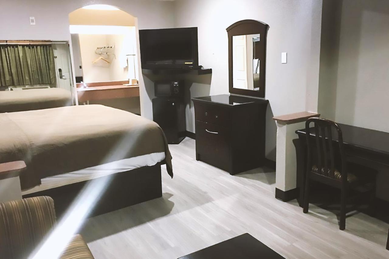 Blue Way Inn & Suites By Jasper Houston Extérieur photo