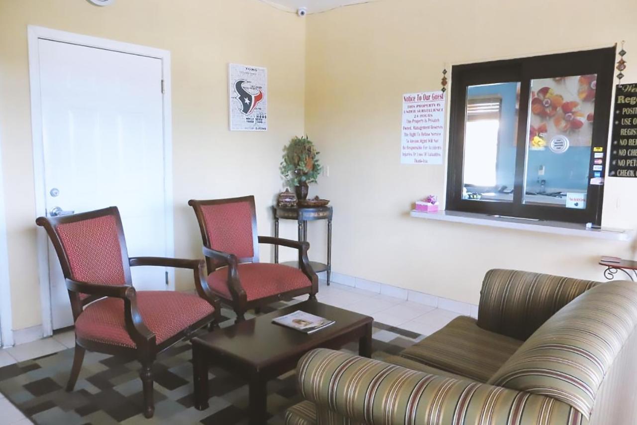 Blue Way Inn & Suites By Jasper Houston Extérieur photo